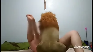 Jugando con mi peluche 3